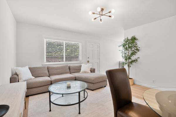 Apartments on 8th Street · Berkeley photo 4