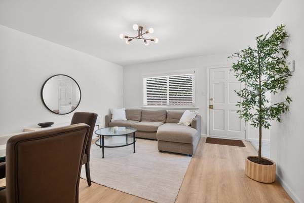 Apartments on 8th Street · Berkeley photo 3