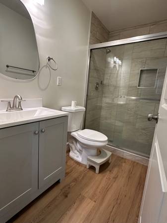 0BR/1BA In-Law · Richmond photo 3