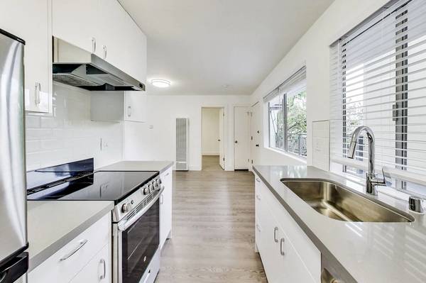 1BR/1BA Apartment · San Francisco photo 5