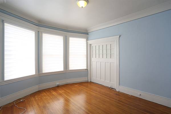 2BR/1BA Apartment on California Street · San Francisco photo 5