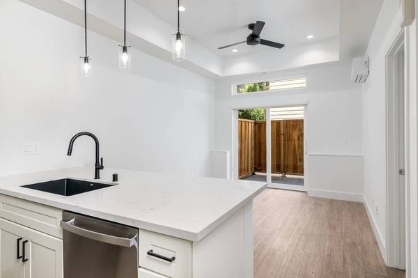 1BR/1BA Apartment · San Francisco photo 5