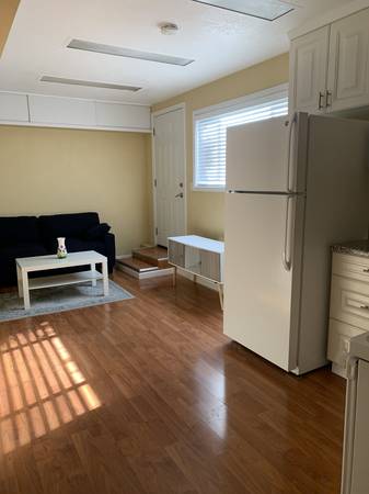 FURNISHED SHORT TERM 6 MONTH MINIMUM STAY photo 5