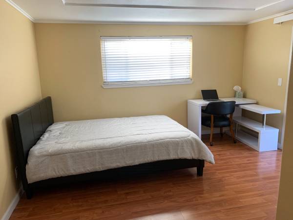 FURNISHED SHORT TERM 6 MONTH MINIMUM STAY photo 2
