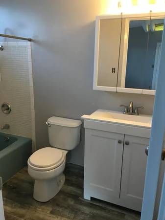 2BR/2BA Single Family House on Alamo Ave · Santa Cruz photo 5