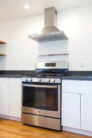 2BR/1BA Apartment · San Francisco photo 5