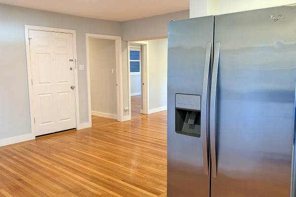 2BR/1BA Apartment · San Francisco photo 3