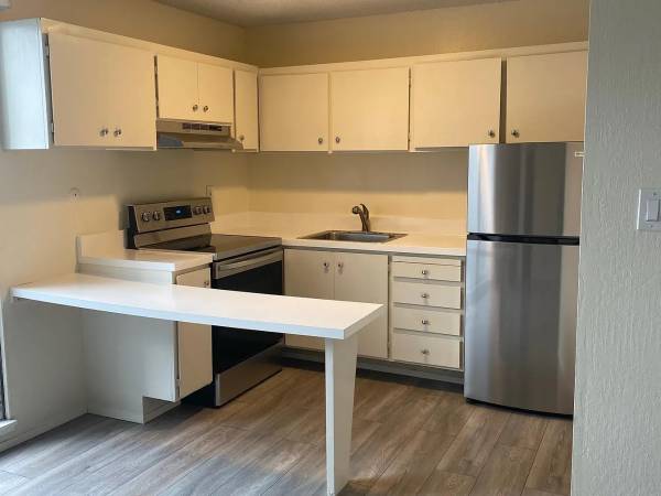 0BR/1BA Apartment on 90th St · Daly City photo 5
