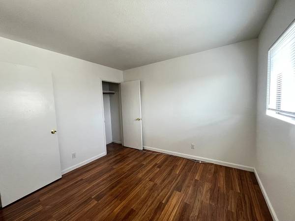 1BR/1BA Single Family House on Grosse Ave · Santa Rosa photo 3