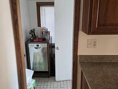 2BR/1BA Single Family House on Ash St · Newark photo 4