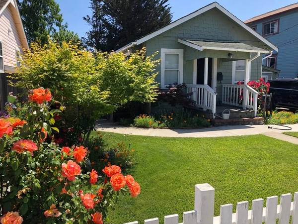 2BR/2BA Other on Windham St · Santa Cruz photo 2