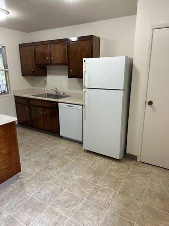 834 Carlita Cir photo 3