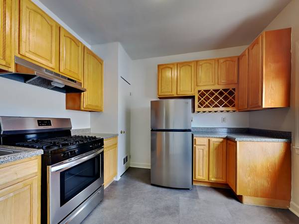 Apartments on Alcatraz Ave · Oakland photo 2