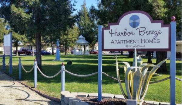 Apartments on Crystal Street · Suisun City