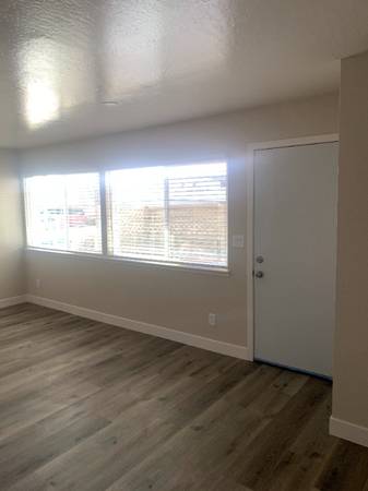 2BR/1BA Apartment on Sea Ridge Rd. · Aptos photo 4