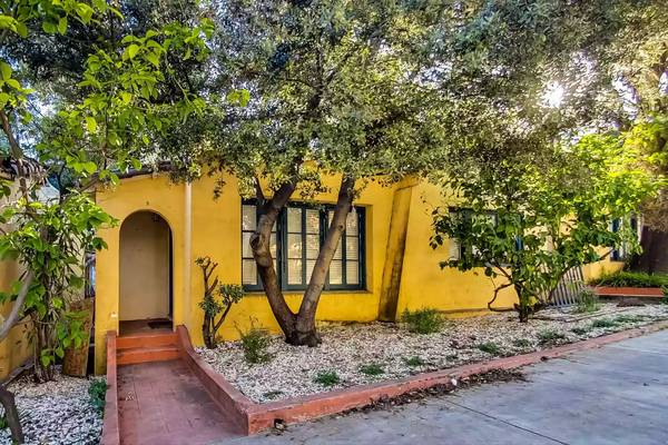 Houses on Macarthur Boulevard · Oakland photo 3