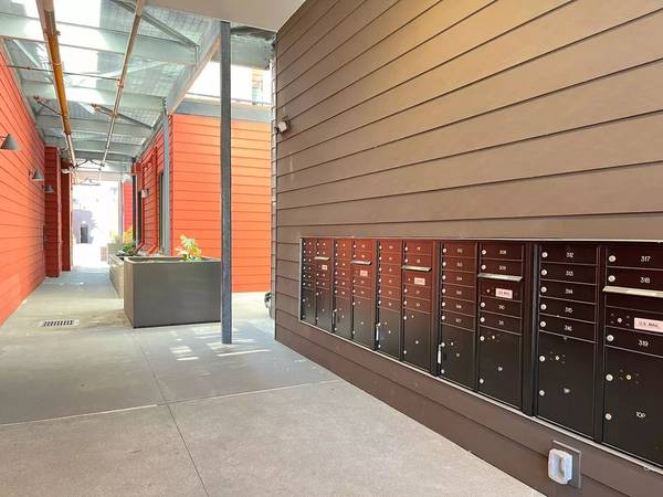 Apartments on 32nd Street - · Emeryville photo 5