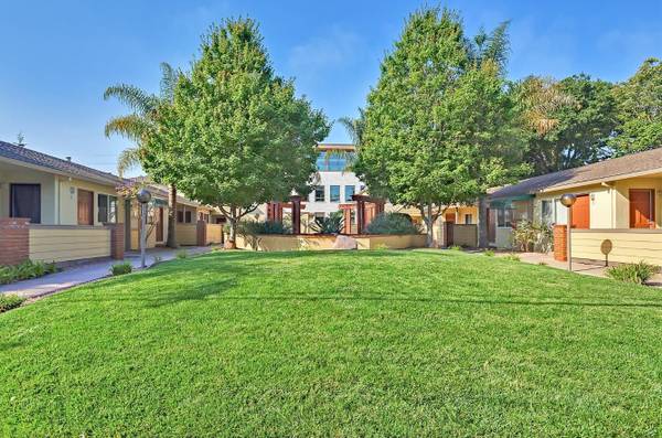 0BR/1BA Apartment on Noel Dr · Menlo Park