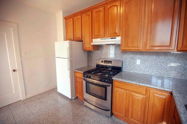 2BR/2BA Apartment · San Francisco photo 2