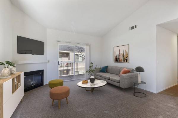 3BR/2BA Apartment · Tracy