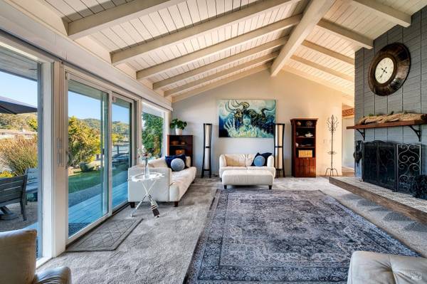 4BR/3BA Single Family House on Capri Court · San Rafael photo 4
