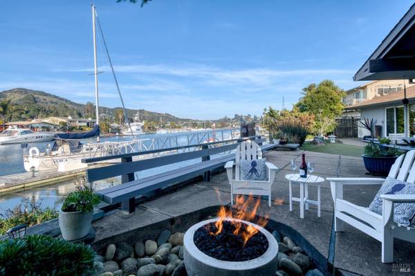 4BR/3BA Single Family House on Capri Court · San Rafael photo 2