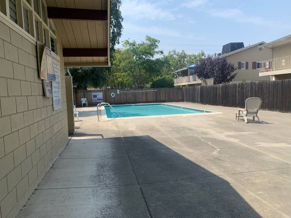 1BR/1BA Apartment · Santa Rosa photo 2