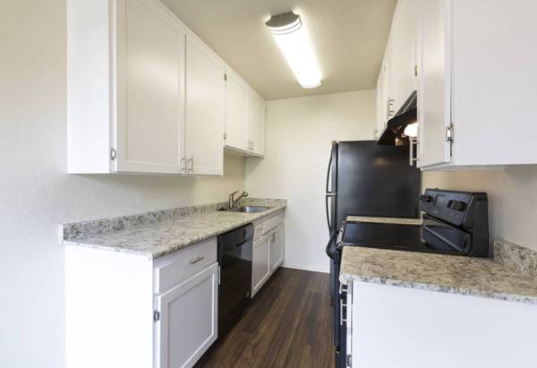3BR/2BA Townhouse on Casa De Campo Way · San Mateo