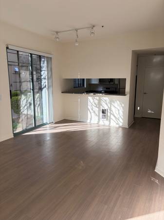 Apartments on Townsend Street · San Francisco photo 2