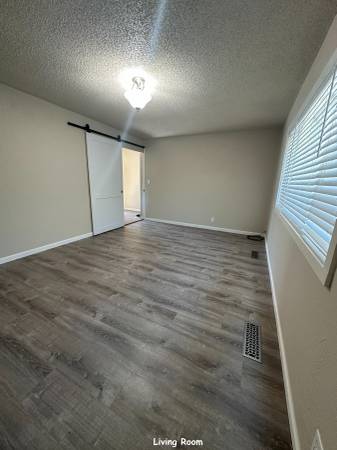 2BR/1BA Duplex on Herbert · Santa Rosa photo 2