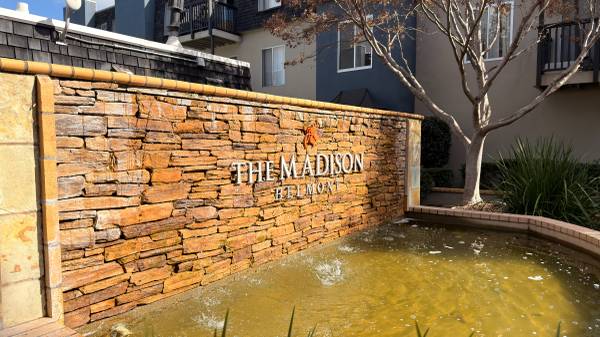 Apartments on Old County Road · Belmont