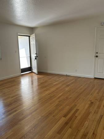 2BR/2BA Duplex · Santa Cruz photo 2