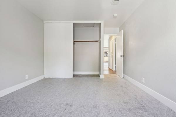 Charming Napa Condo In Quiet Court Setting photo 2