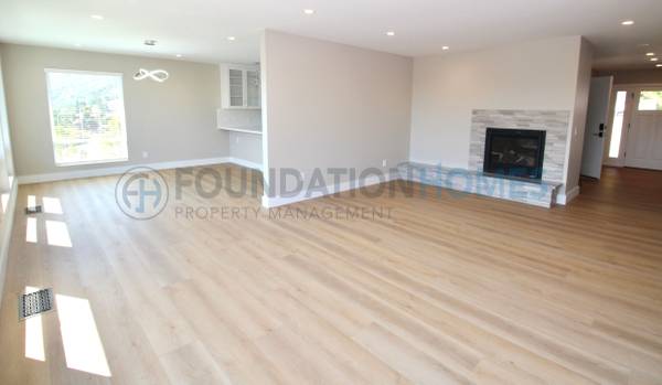 124 Esmeyer Dr photo 5