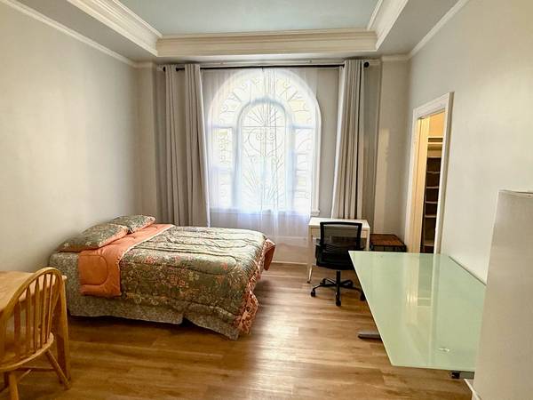 0BR/1BA Apartment · San Francisco photo 2