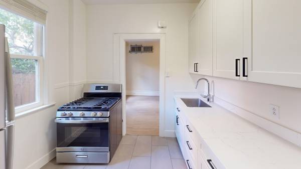 Apartments on Bush Street · San Francisco photo 3