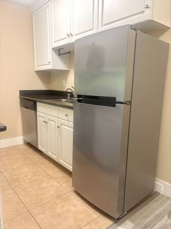 1BR/1BA Apartment · Pleasant Hill photo 5