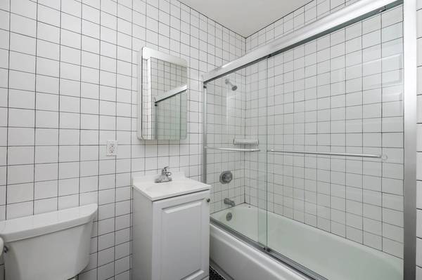 0BR/1BA Apartment · San Francisco photo 3