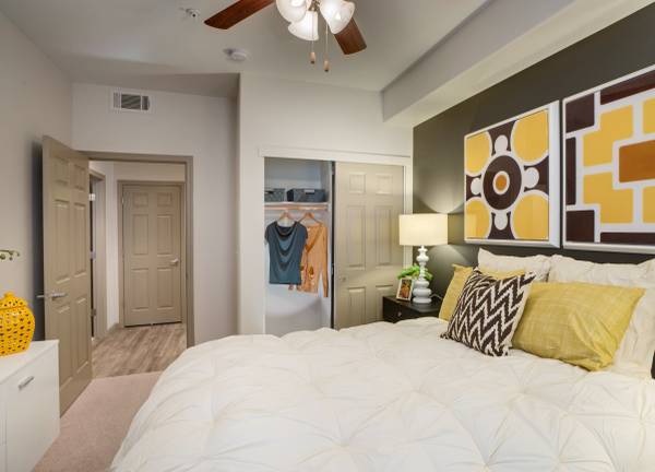 2BR/2BA Apartment · Napa photo 5