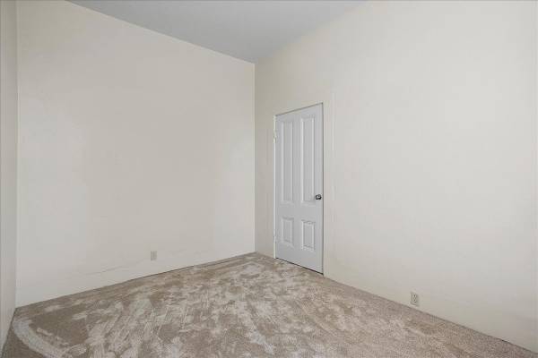 2BR/1BA Apartment on 3rd St · Alameda photo 4