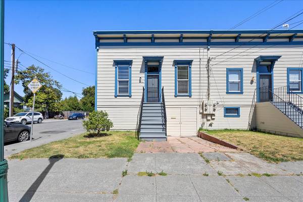 2BR/1BA Apartment on 3rd St · Alameda