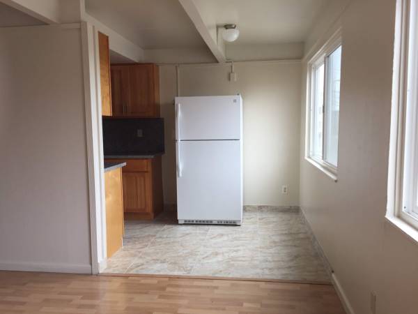 2BR/2BA Townhouse · Daly City photo 3