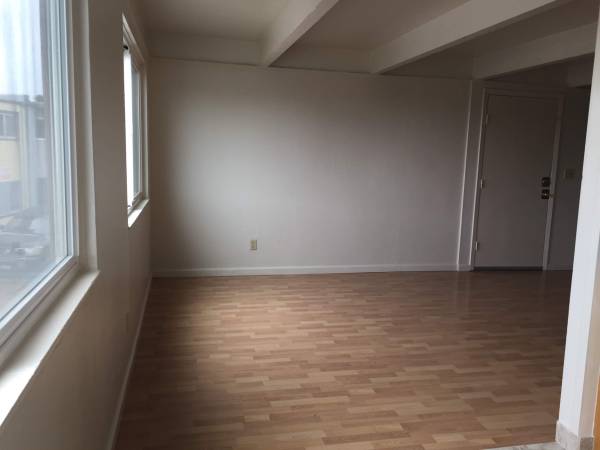2BR/2BA Townhouse · Daly City photo 5