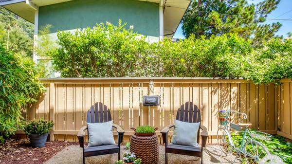 Townhouses on Casa Buena Dr · Corte Madera photo 2