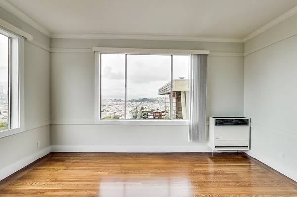 390 Liberty photo 2