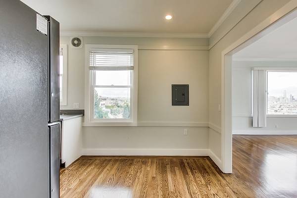 390 Liberty photo 5