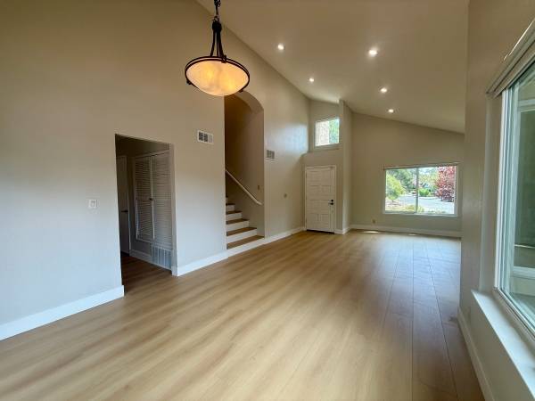 3BR/3BA Townhouse on Palo Alto Place · Pleasant Hill photo 4