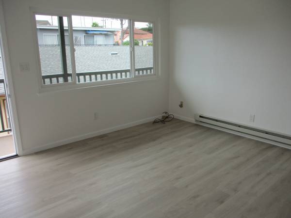 2BR/1BA Apartment on Third St. · Santa Cruz photo 2