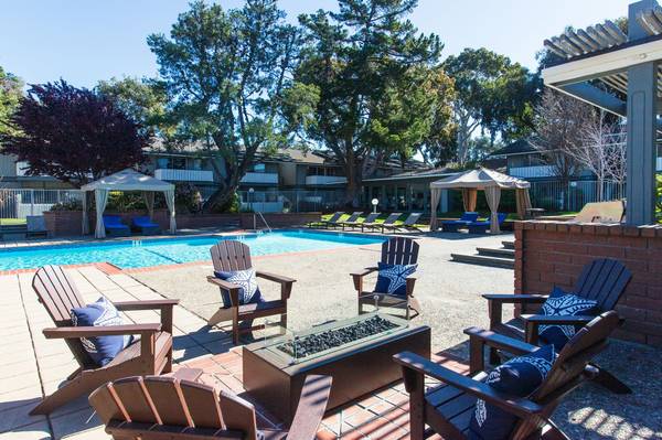 Private Bedroom in Gorgeous Foster City Home With Large Backyard photo 5