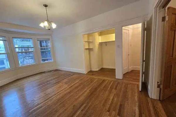 Bush st apts photo 2